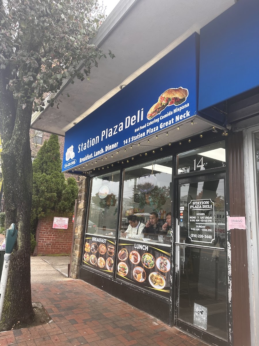 Station Plaza Deli